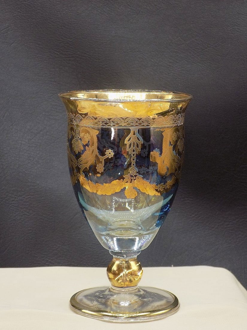Elegant gold decorated vintage Moser art glass wine glass (1 of 3)