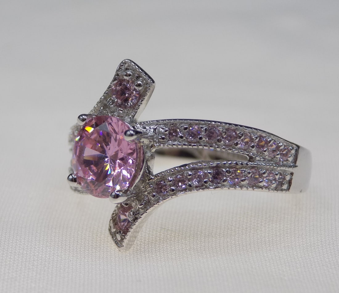 Beautiful 2 ct pink sapphire and topaz sterling silver ring (1 of 4)
