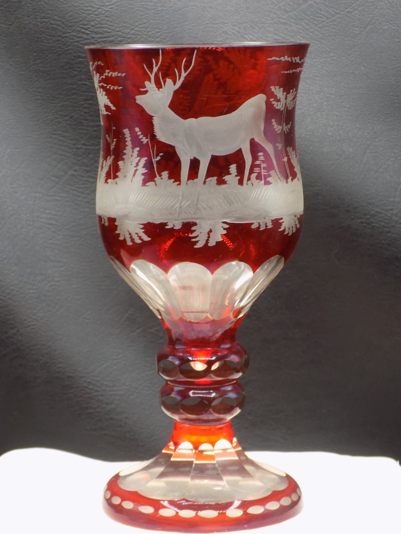 Very fine vintage Bohemian cranberry to clear cut art glass vase: Very fine vintage Bohemian cranberry to clear cut art glass vase. With stag in forest. Beautiful colors. In very good original as found condition. Great quality and detail. 7 ¾ tall x 3 5/8 inche