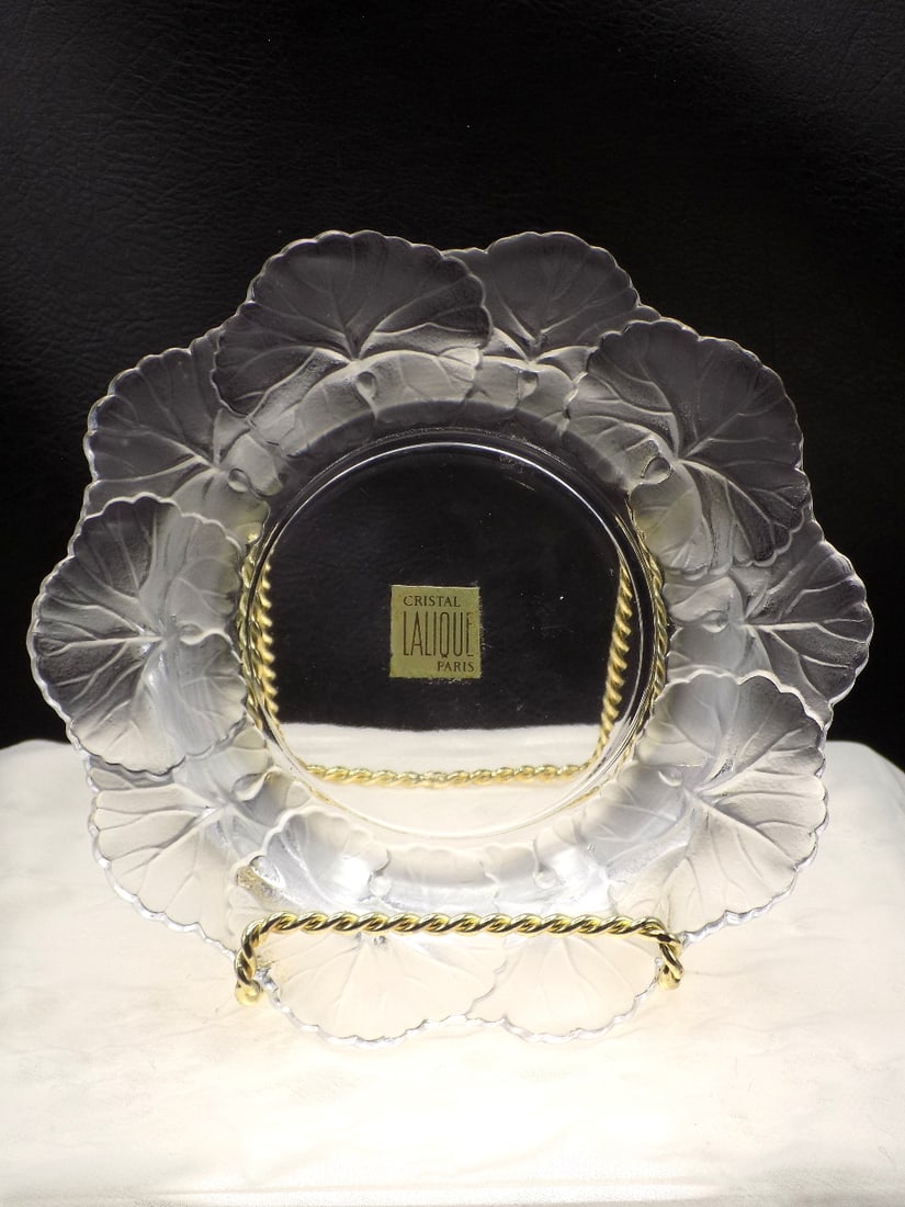 Vintage signed Lalique Honfleur bowl (1 of 3)