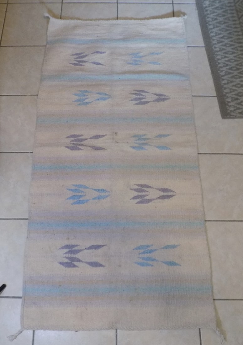 Vintage Native American Indian hand woven rug: Vintage Native American Indian hand woven rug. Beautiful colors. In very good original as found condition. Great quality and detail. 58 ¾ inches x 28 ¼. For in house shipping, please call Mi