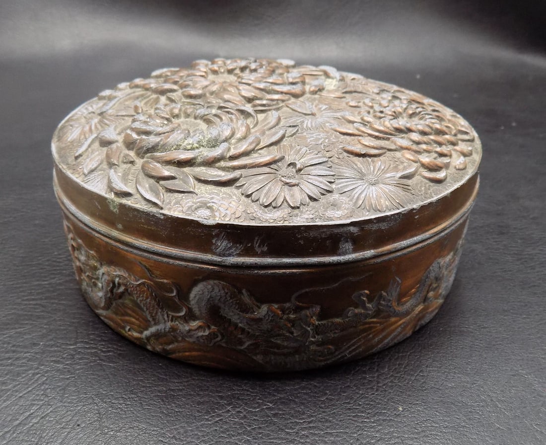 Fancy antique Oriental metal jewelry or trinket box (1 of 4)