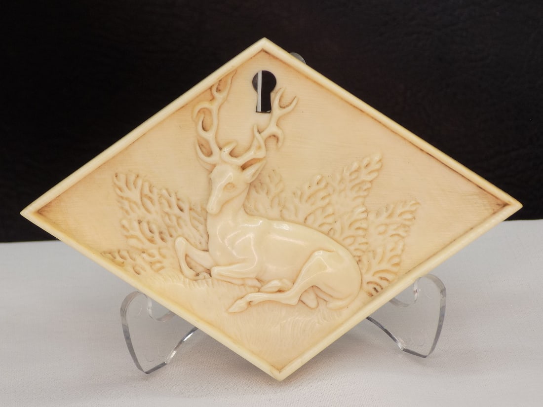 Unusual antique key escutcheon with deer - 2
