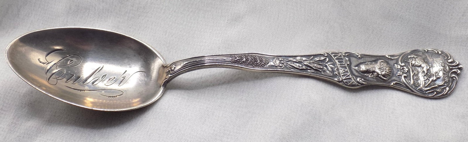 Indiana sterling spoon with buffalo. (1 of 4)