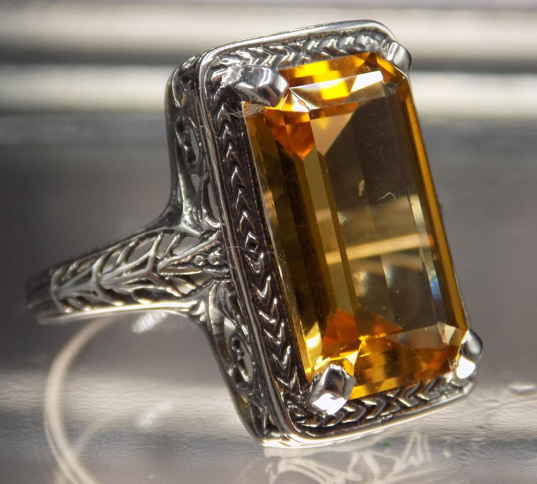 Beautiful 10 ct citrine sterling silver ring (1 of 3)