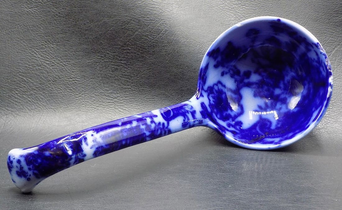 Antique Flo Blue ladle (1 of 6)