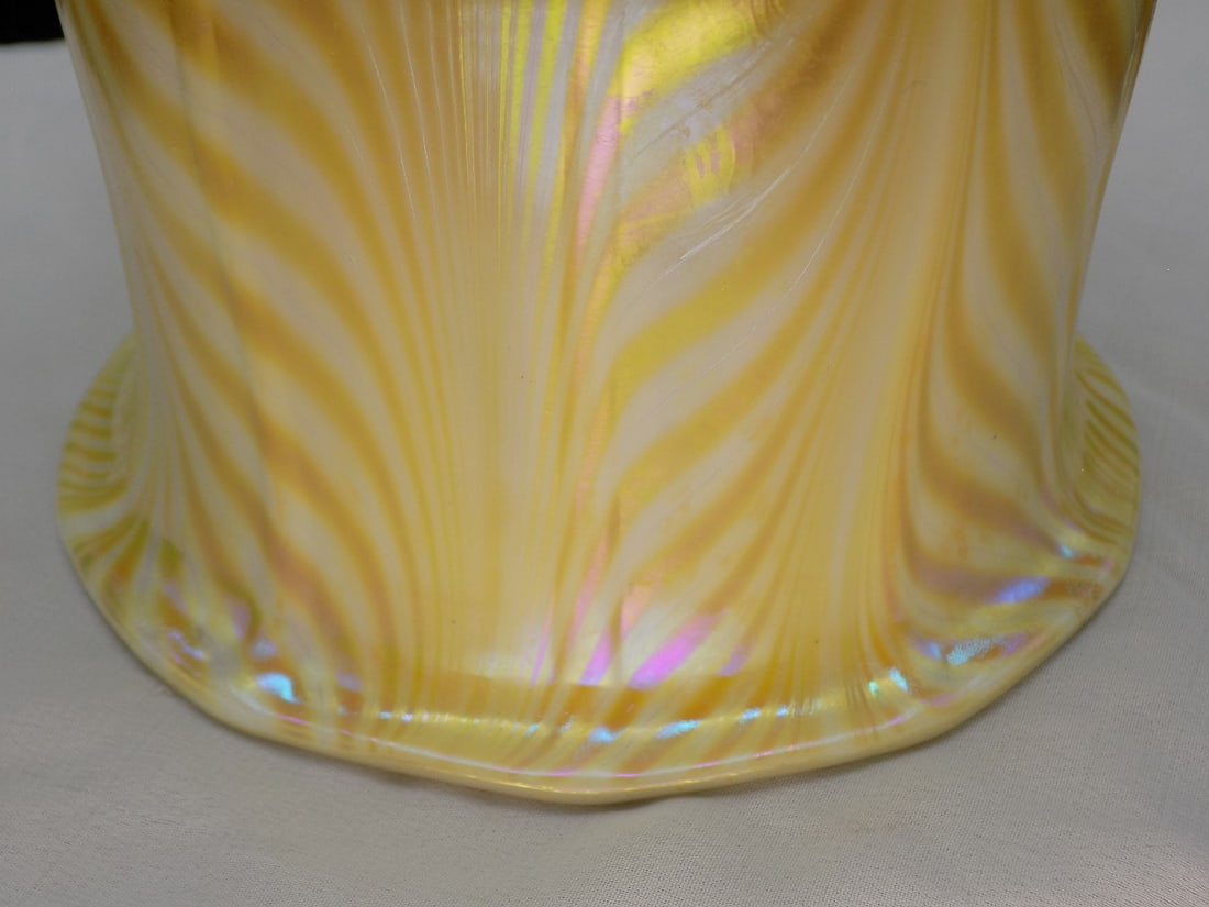 Pulled feather art glass lamp shade - 5