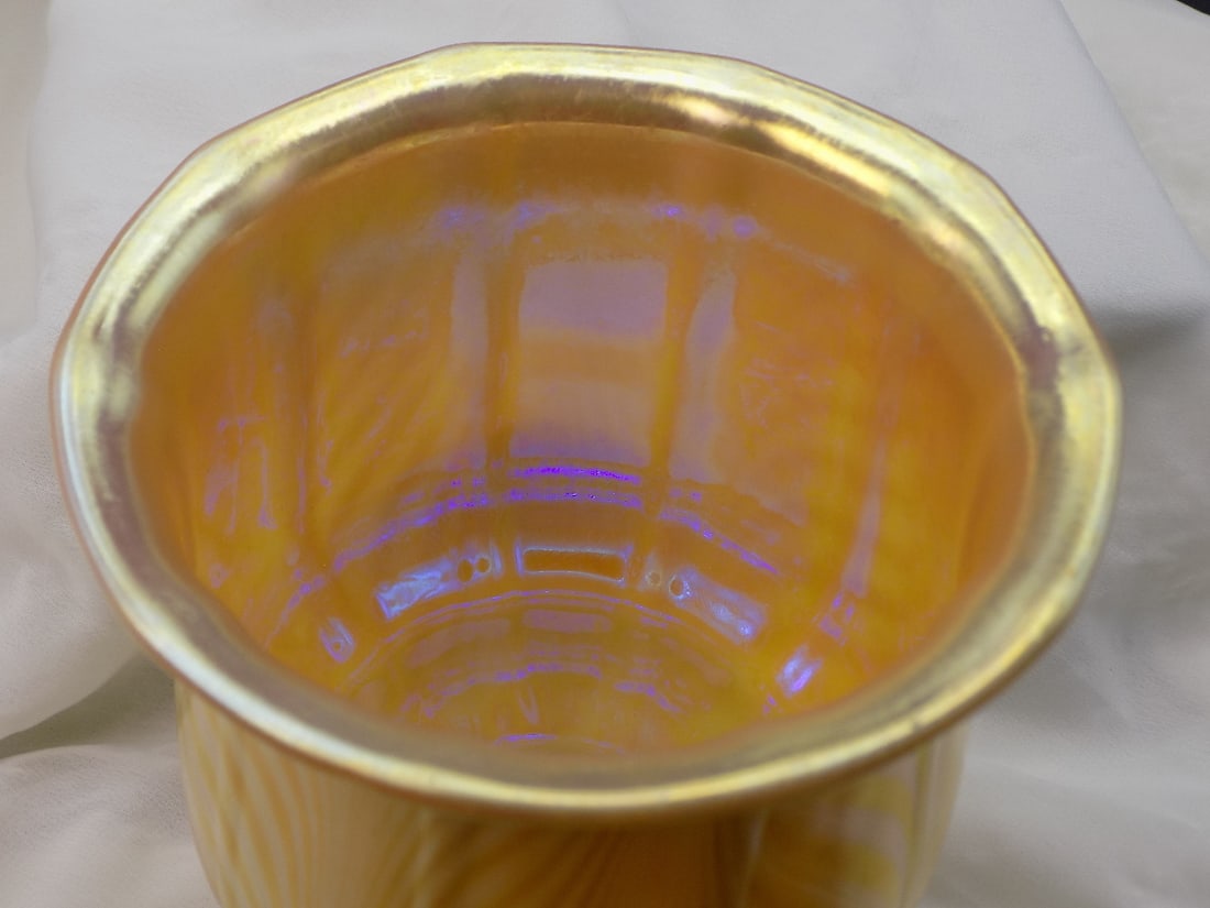 Pulled feather art glass lamp shade - 8