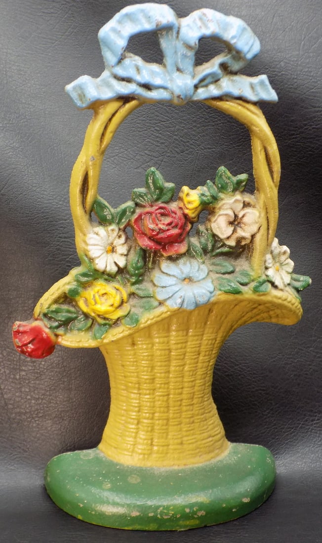 Exceptional cast iron flower basket doorstop - 2
