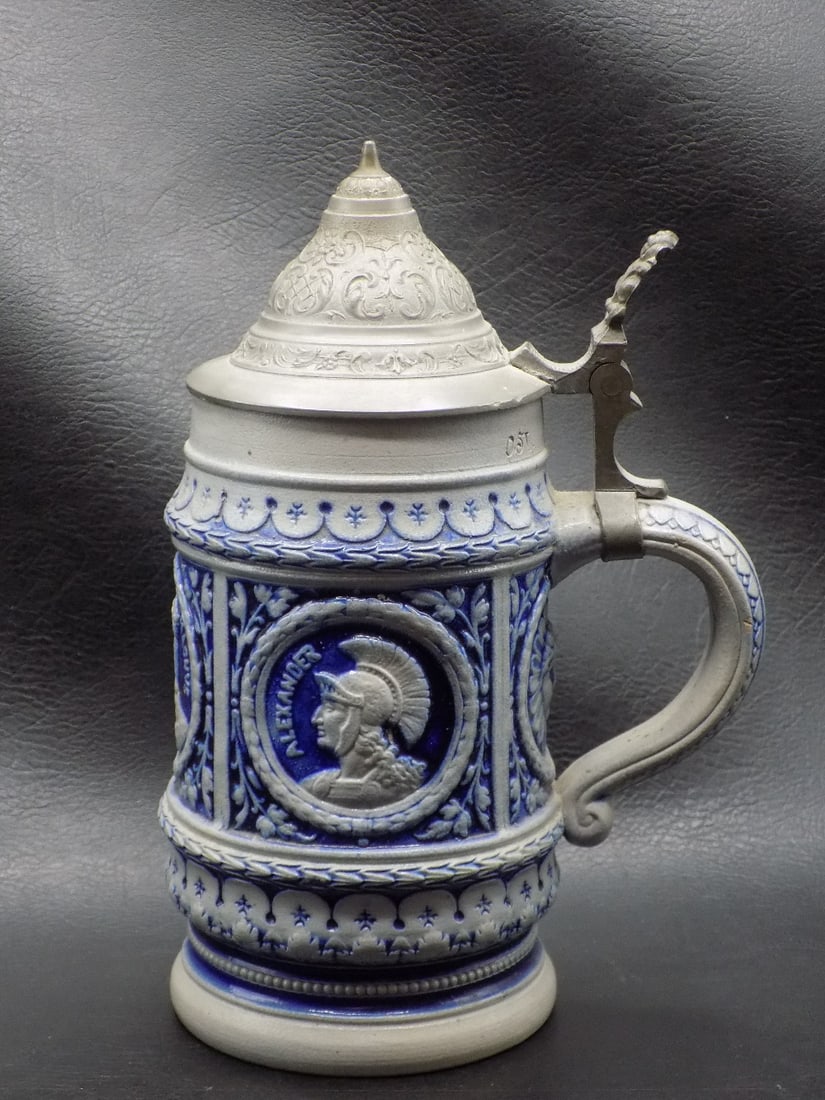 Vintage German beer stein with three dimensional decoration with portraits (1 of 7)