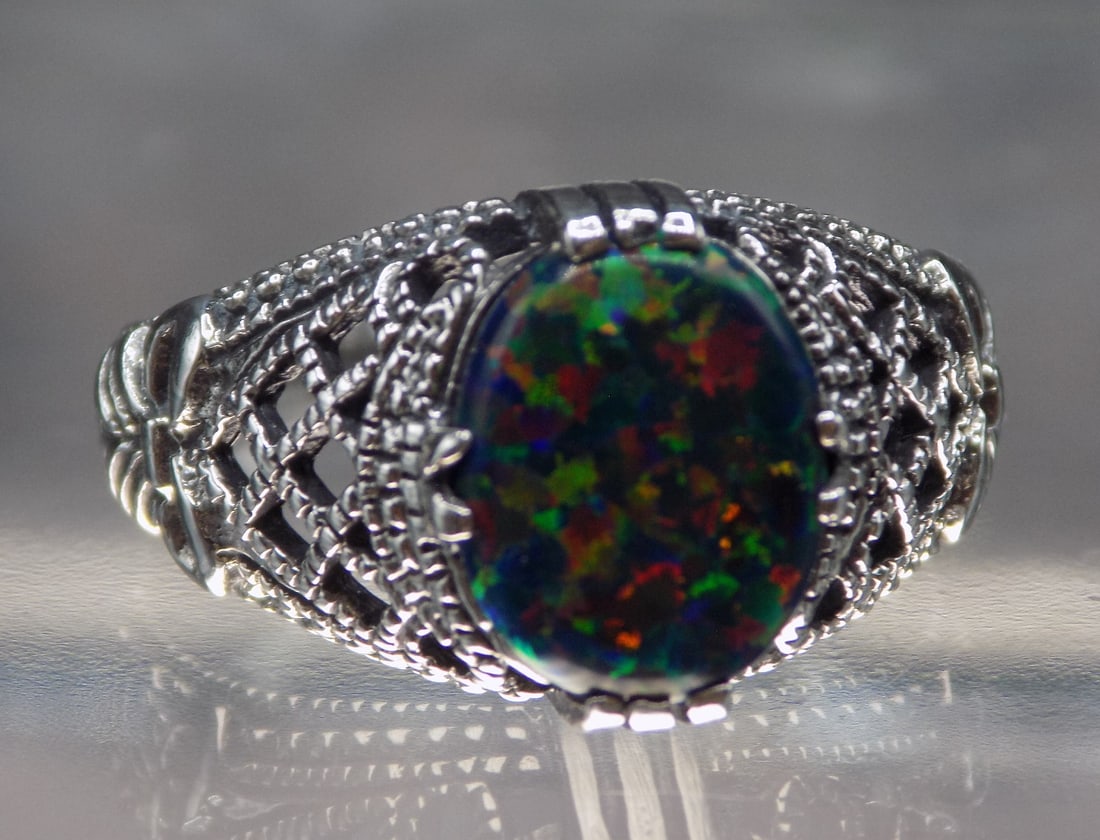 Beautiful 2 ct red fire opal sterling silver ring - 2