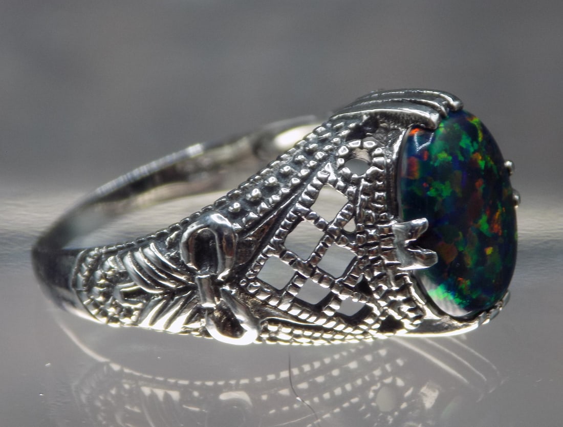 Beautiful 2 ct red fire opal sterling silver ring - 3