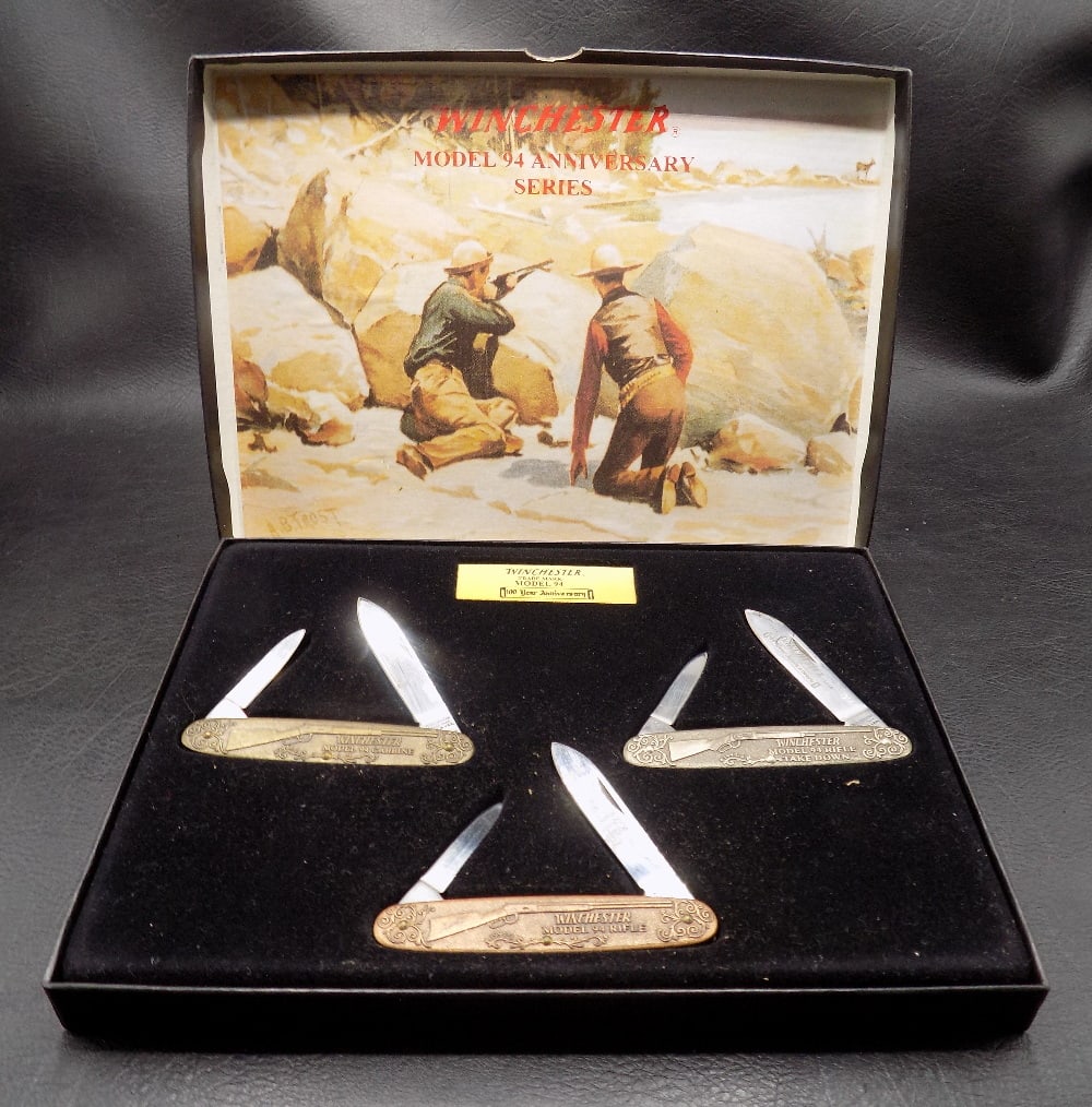 Winchester Model 94 100 year anniversary pocket knives in original box (1 of 10)