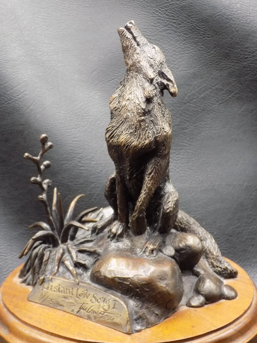 Vintage bronze wolf by Thomas Palmerton (1 of 7)