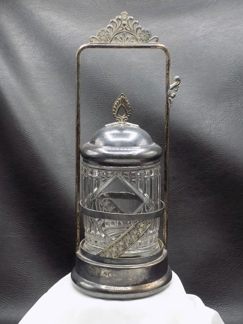 Antique Victorian castor with ornate frame (1 of 6)