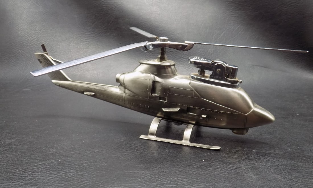 Great vintage helicopter lighter - 2