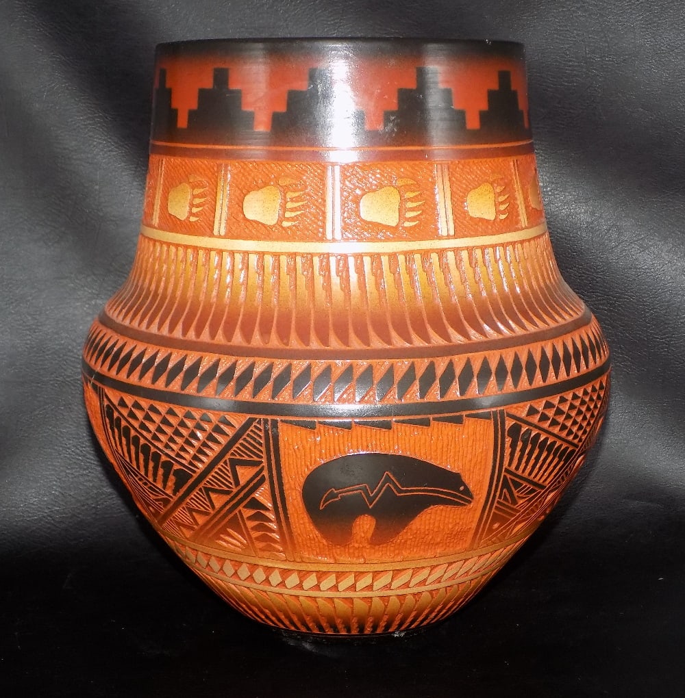 Magnificent large Olla Acoma Laguna Pueblo Native American Indian pottery vase: Magnificent large Olla Acoma Laguna Pueblo Native American Indian pottery vase. Artist signed Orion Aragon on bottom as shown in photo. Dated 1997. Beautiful colors. In very good original as found con