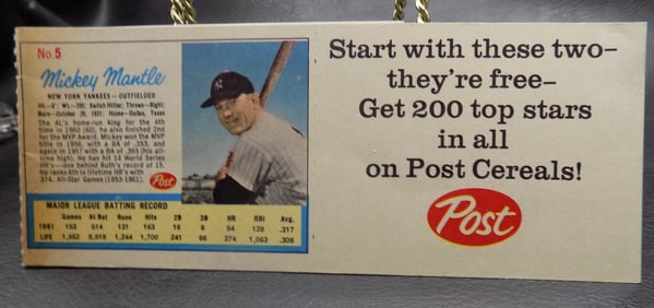 1962 Post Cereal Mickey Mantle and Roger Maris baseball cards