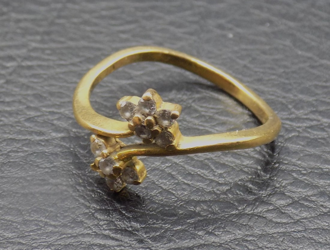 22k gold and diamond ring - 3
