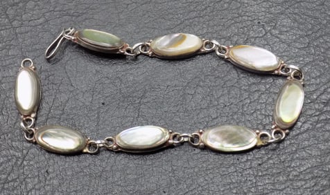 Vintage Taxco Mexico sterling silver and mother of pearl bracelet