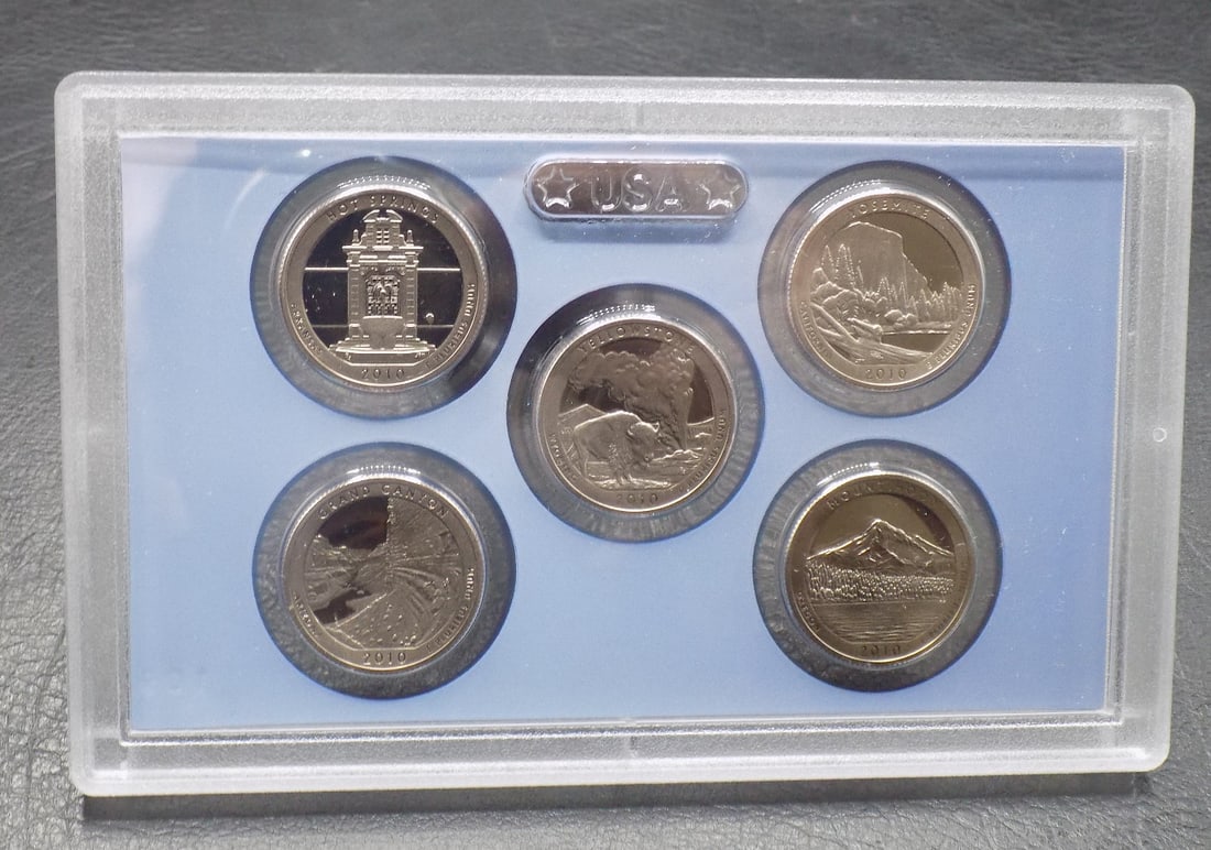 2010 S United States silver proof set. With COA - 7