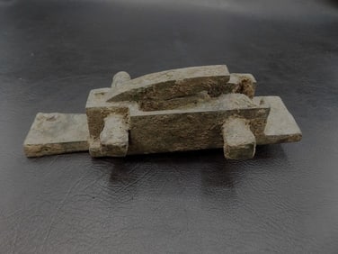 Ancient Chinese bronze crossbow trigger mechanism