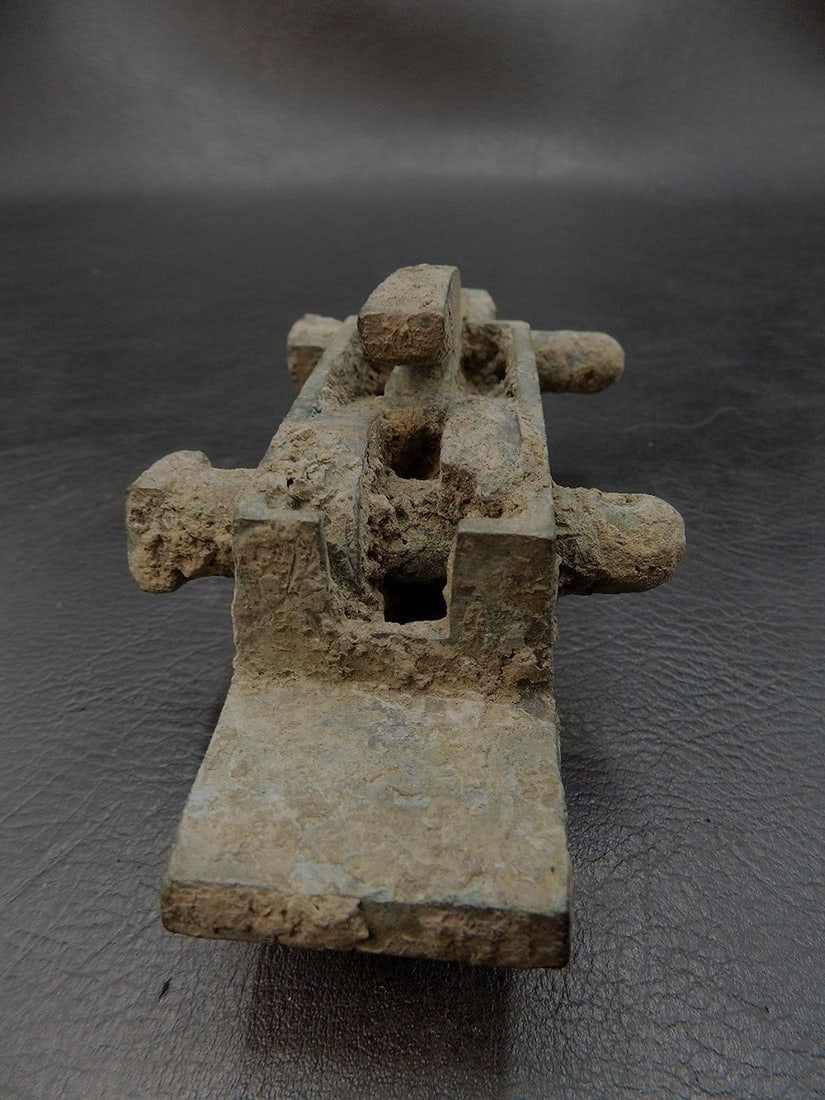 Ancient Chinese bronze crossbow trigger mechanism - 3