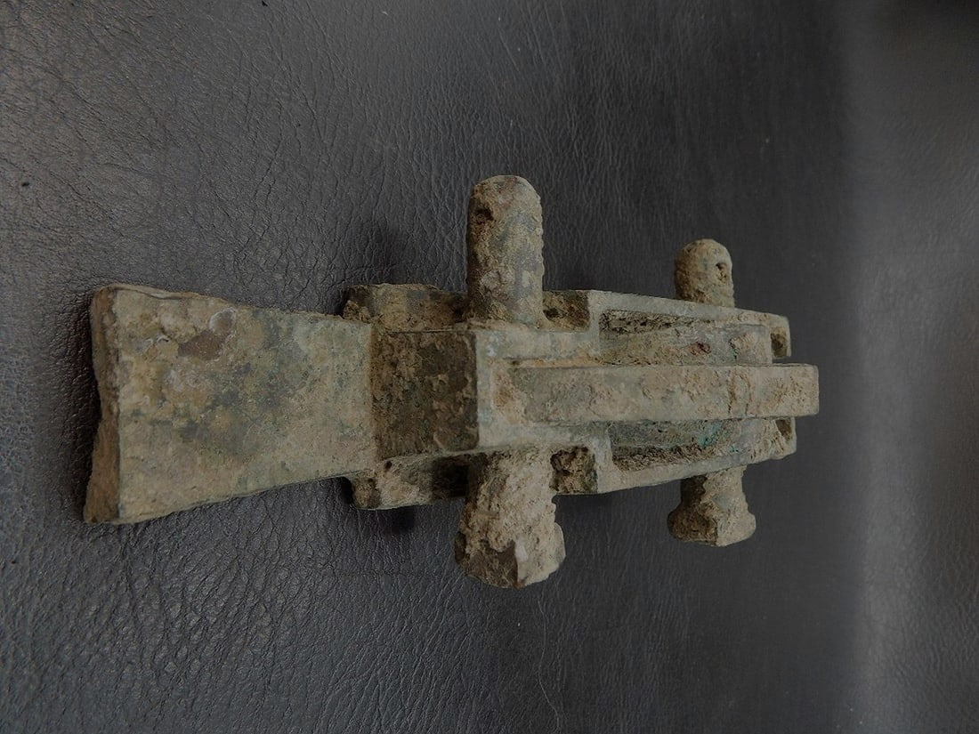 Ancient Chinese bronze crossbow trigger mechanism - 4