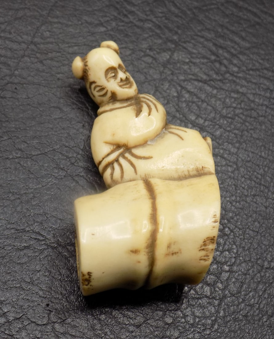 Antique hand carved Oriental Netsuke (1 of 5)