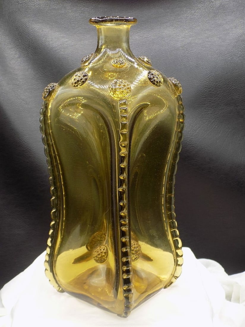 Vintage art glass handmade vase: Vintage art glass handmade vase. Pinched sides with applied berries. Beautiful colors. Great quality and detail. In very good original as found condition 10 7/8 inches tall x 4 3/8 square. 3 pounds 12