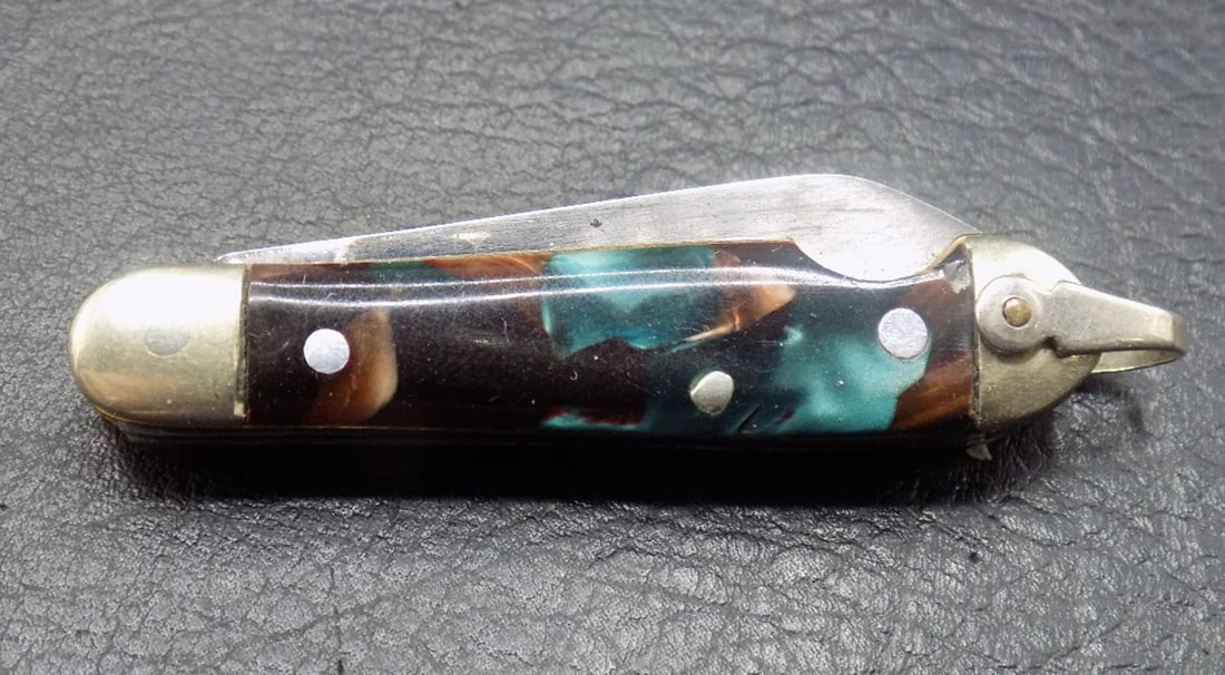 Rare vintage Colonial Knife Co. pocket knife (1 of 5)