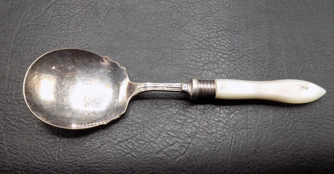 Antique silver mother of pearl jam spoon (1 of 4)