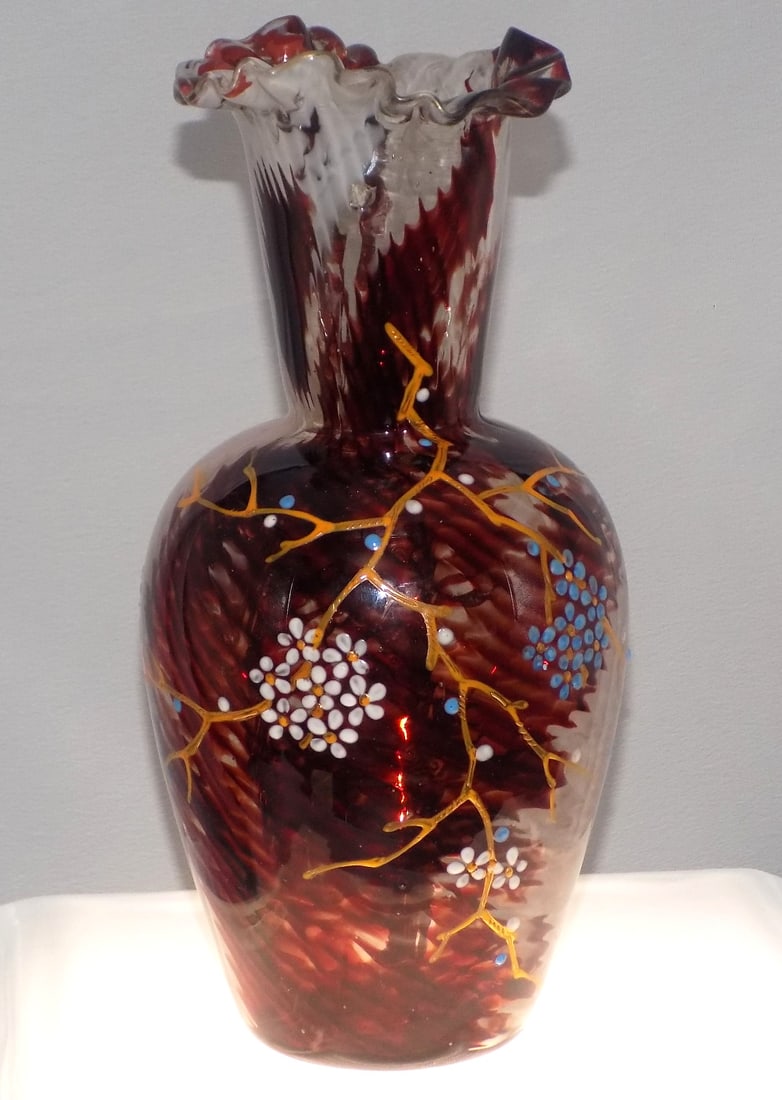 Beautiful vintage Harrach LaBelle art glass vase (1 of 6)