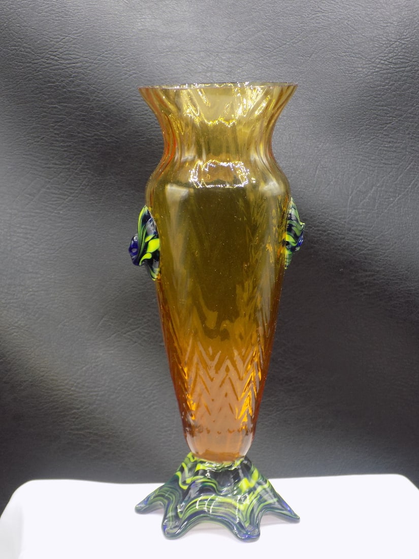 Vintage Kralik art glass vase. Internal decorated base (1 of 7)