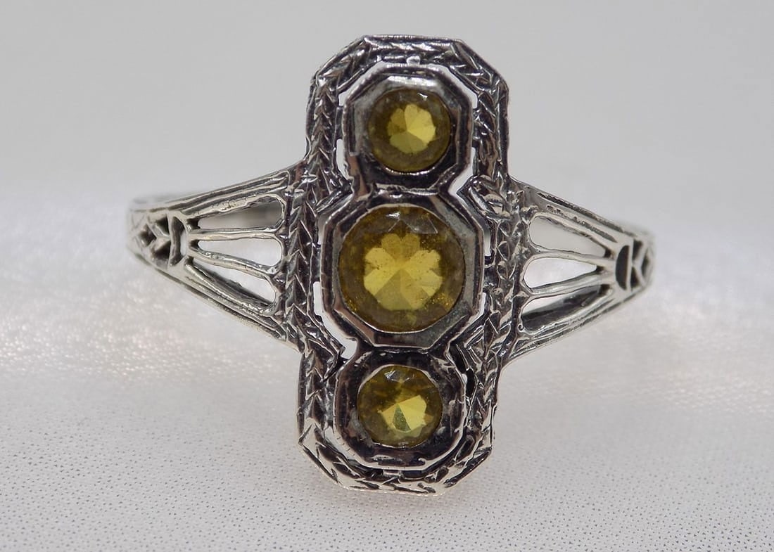 Beautiful 1 cwt citrine sterling silver ring (1 of 4)