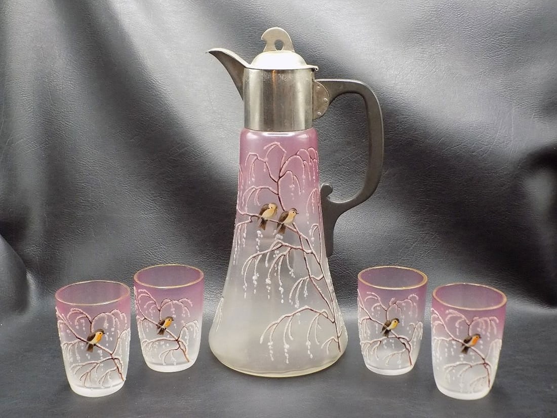 Wonderful Victorian coralline and enamel decorated art glass water set with birds: Wonderful Victorian coralline and enamel decorated art glass water set with birds. Beautiful colors. Looks purple to clear. In very good original as found condition. Great quality and detail. White li