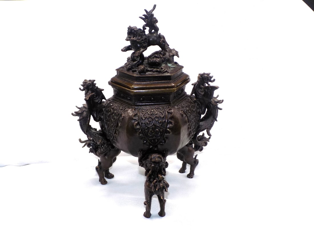 Ornate Japanese bronze incense burner ? koro with birds and foo dogs.. (1 of 8)