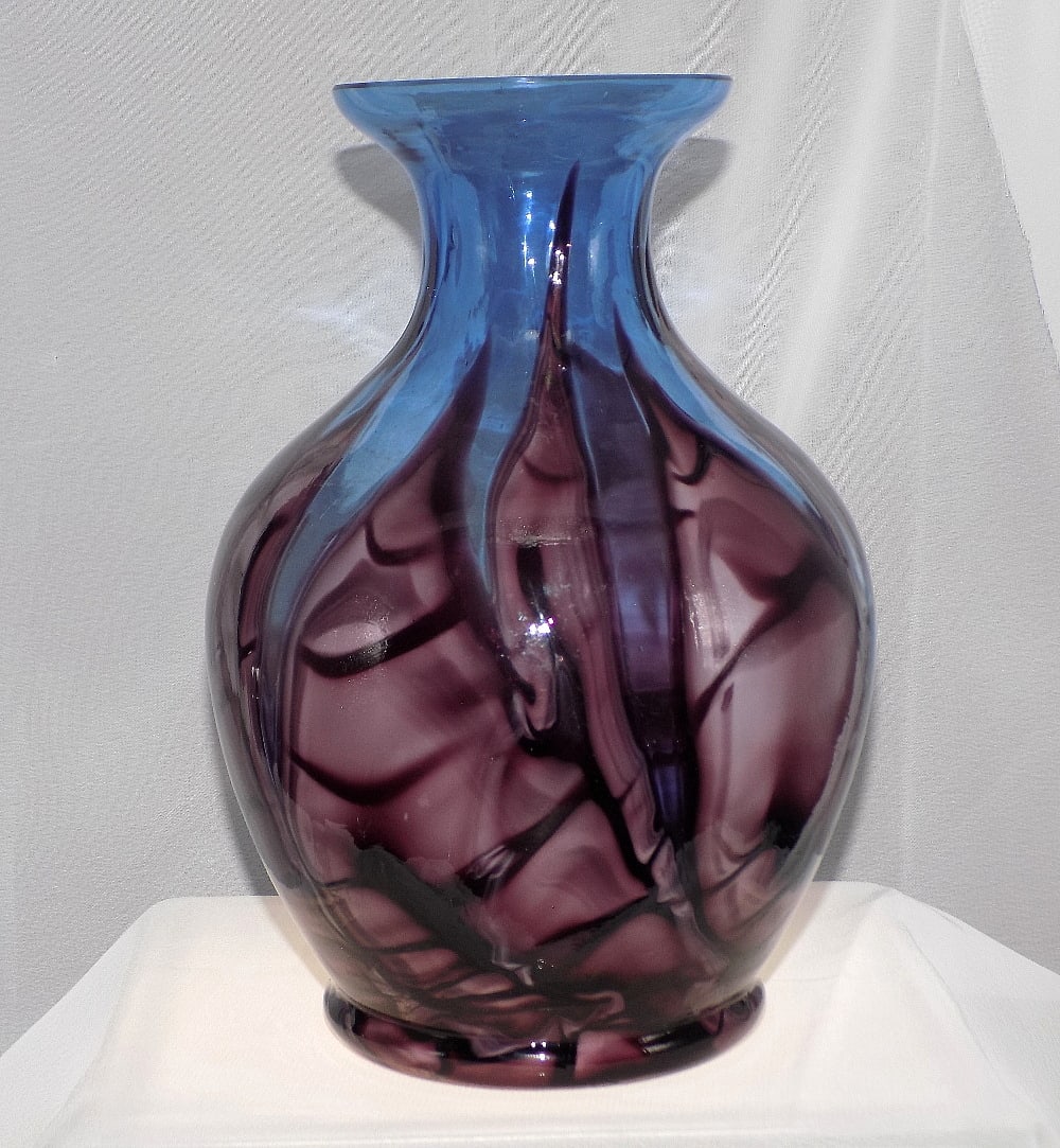 Vintage Kralik art glass vase (1 of 7)