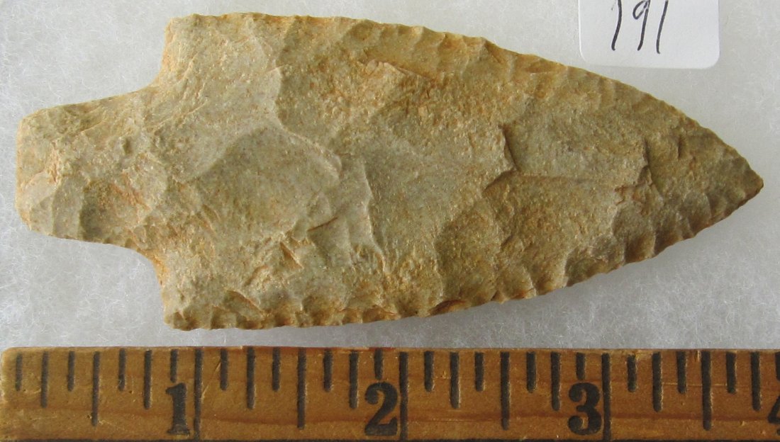 Great Stone 3 7/8 inch Arrow Head or Spear Head. In: Great Stone 3 7/8 inch Arrow Head or Spear Head. . In good condition as shown in photos. They are all sold with no provenance as I do not know what to call them, you will be the expert