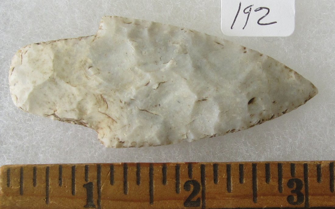 Great Stone 3 1/8 inch Arrow Head or Spear Head. In: Great Stone 3 1/8 inch Arrow Head or Spear Head. . In good condition as shown in photos. They are all sold with no provenance as I do not know what to call them, you will be the expert