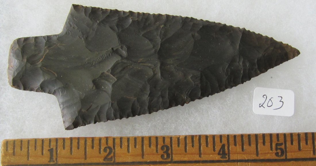 Great Stone 5 3/8 inch Arrow Head or Spear Head. In: Great Stone 5 3/8 inch Arrow Head or Spear Head. . In good condition as shown in photos. They are all sold with no provenance as I do not know what to call them, you will be the expert