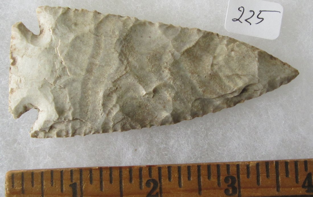 Great Stone 3 7/8 inch Arrow Head or Spear Head. In: Great Stone 3 7/8 inch Arrow Head or Spear Head. . In good condition as shown in photos. They are all sold with no provenance as I do not know what to call them, you will be the expert