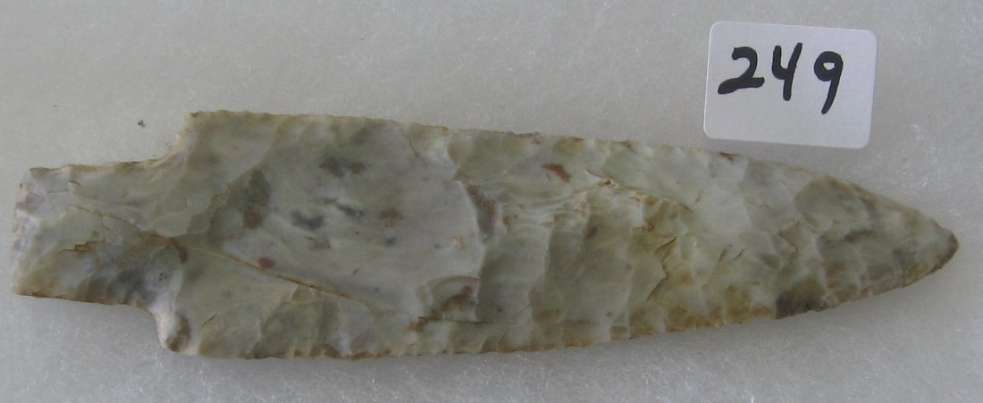 Great Stone 4 3/4 inch Arrow Head or Spear Head. In: Great Stone 4 3/4 inch Arrow Head or Spear Head. . In good condition as shown in photos. They are all sold with no provenance as I do not know what to call them, you will be the expert