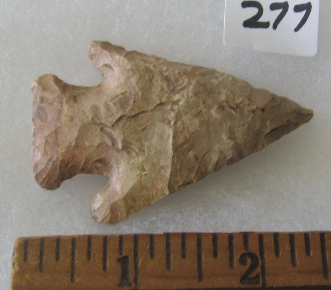 Great Stone 2 1/2 inch Arrow Head or Spear Head. In: Great Stone 2 1/2 inch Arrow Head or Spear Head. . In good condition as shown in photos. They are all sold with no provenance as I do not know what to call them, you will be the expert