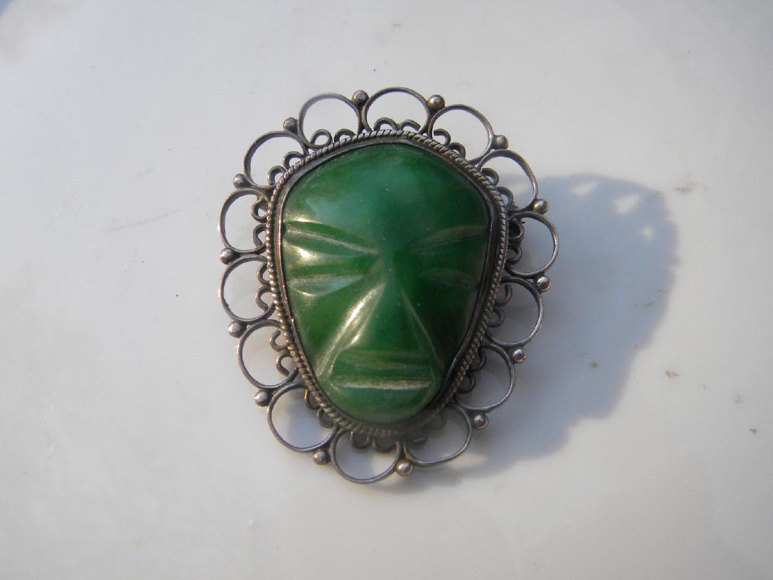 Antique Mexico Jade Sterling Brooch Pin: Antique Mexico Jade Sterling Brooch Pin, size: 1.75" x 1.5"