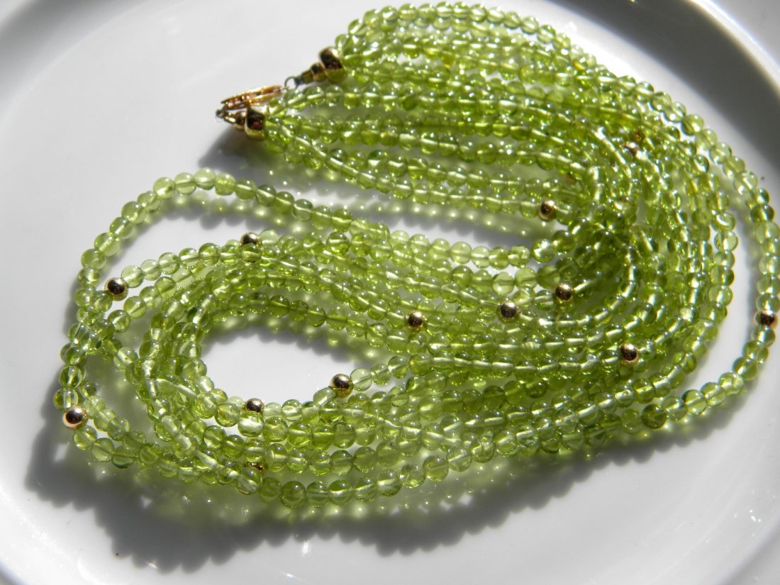 Vintage Green Bead Necklace (1 of 6)