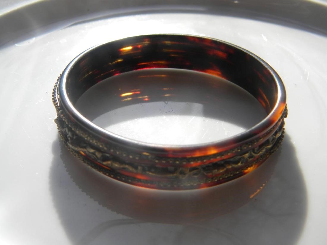 Antique Chinese Tortures Shell Bracelet, inner diameter (1 of 4)