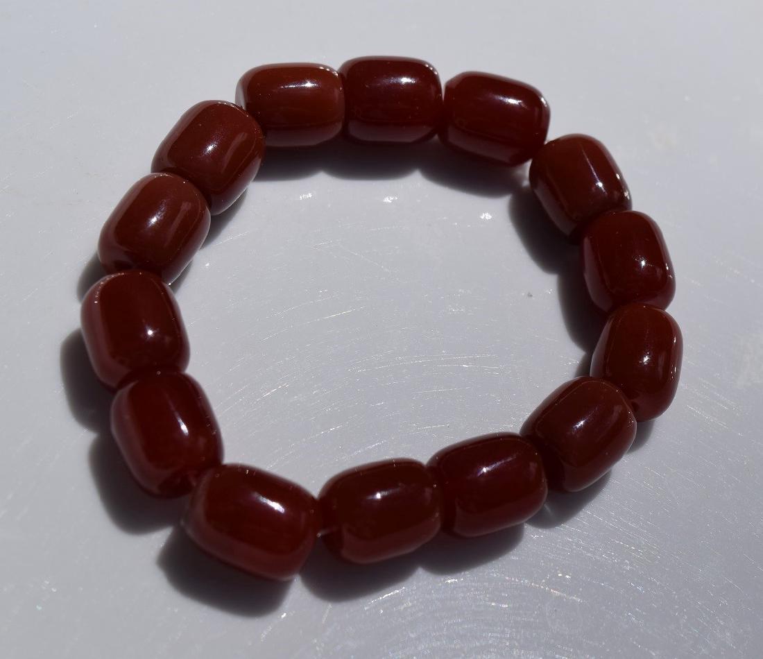 Vintage Red Agate Bead Bracelet (1 of 2)