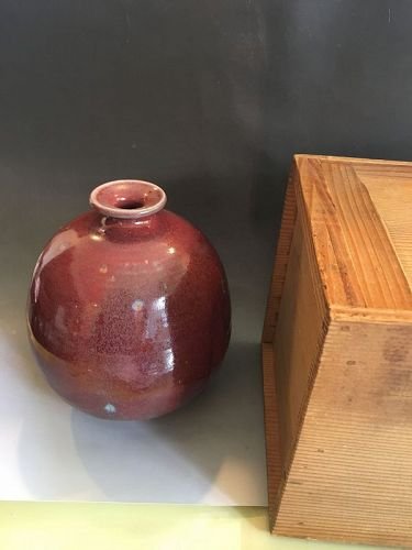 Antique ox blood vase jar: Beautiful and rare antique Chinese porcelain ox blood vase jar with oringinal Japanese wood box. 6.5" tall.