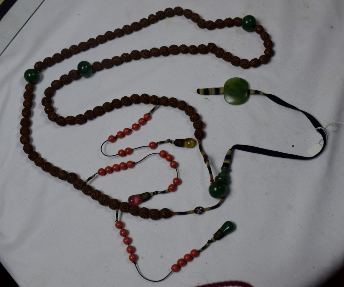 Antique Chinese Carved Nut Pit Court  Bead (1 of 8)